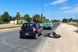 Accidente en Ruta 1001 y Crucero General Belgrano: una mujer resultó lesionada | FM Avenida