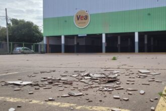 Ara Pregunta: ¿qué se debería hacer con el edificio donde estaba el Vea? | FM Avenida