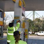 Así fue 2025: "Sin casco no hay nafta", una medida que reabrió el debate sobre los controles y la realidad social | FM Avenida