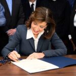 Buenas noticias Nueva York: Kathy Hochul anunció una inversión histórica para la creación de 6 mil viviendas asequibles | FM Avenida