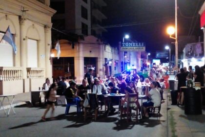 Comerciantes y prestadores turísticos se ponen al hombro la temporada de verano, con Marcela Cuñer al frente | FM Avenida