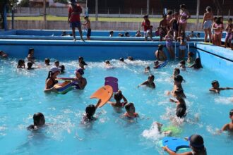 Con casi 900 inscriptos, comenzó el programa "Escuelas Abiertas en Verano" en San Pedro | FM Avenida