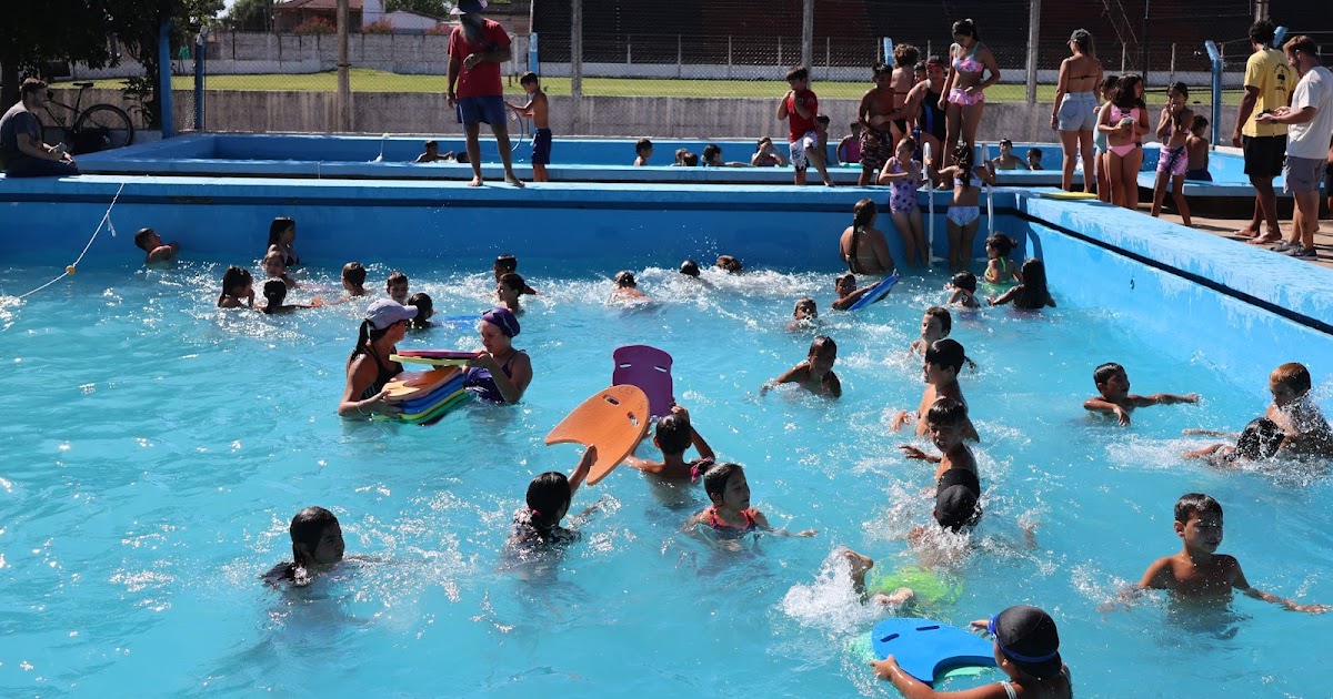 Con casi 900 inscriptos, comenzó el programa "Escuelas Abiertas en Verano" en San Pedro | FM Avenida