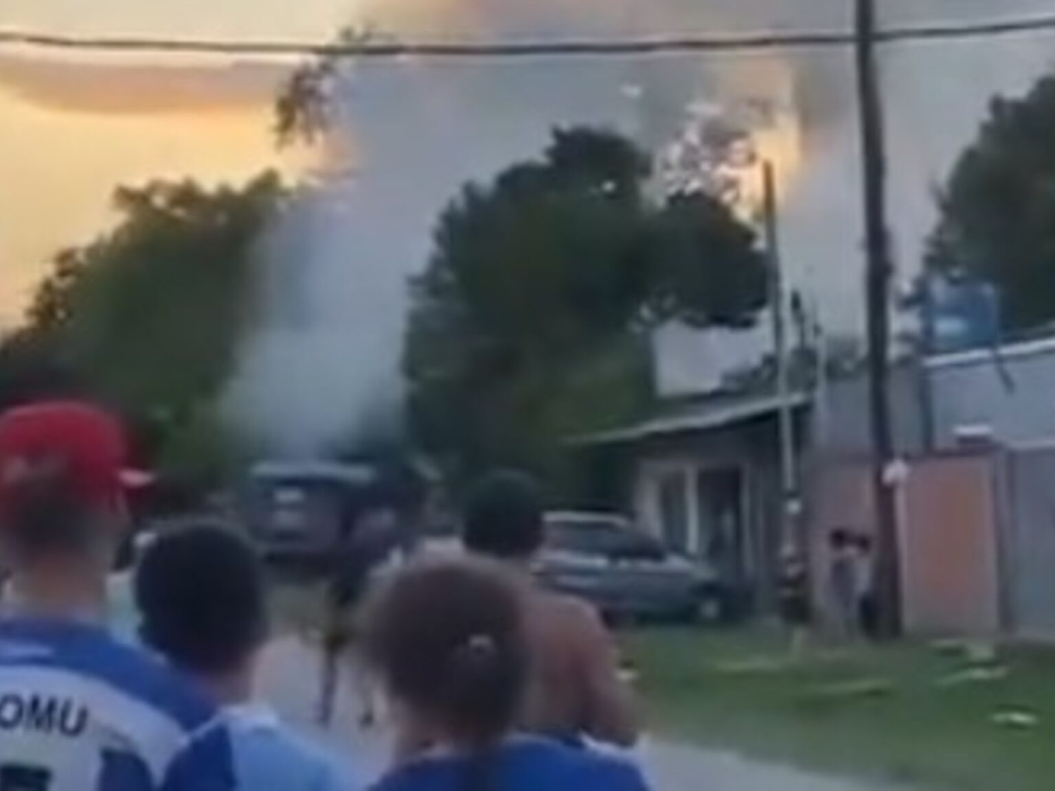 Conmoción en La Plata por un trágico incendio en el que murieron una mujer y dos nenas | FM Avenida