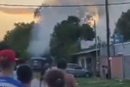 Conmoción en La Plata por un trágico incendio en el que murieron una mujer y dos nenas | FM Avenida