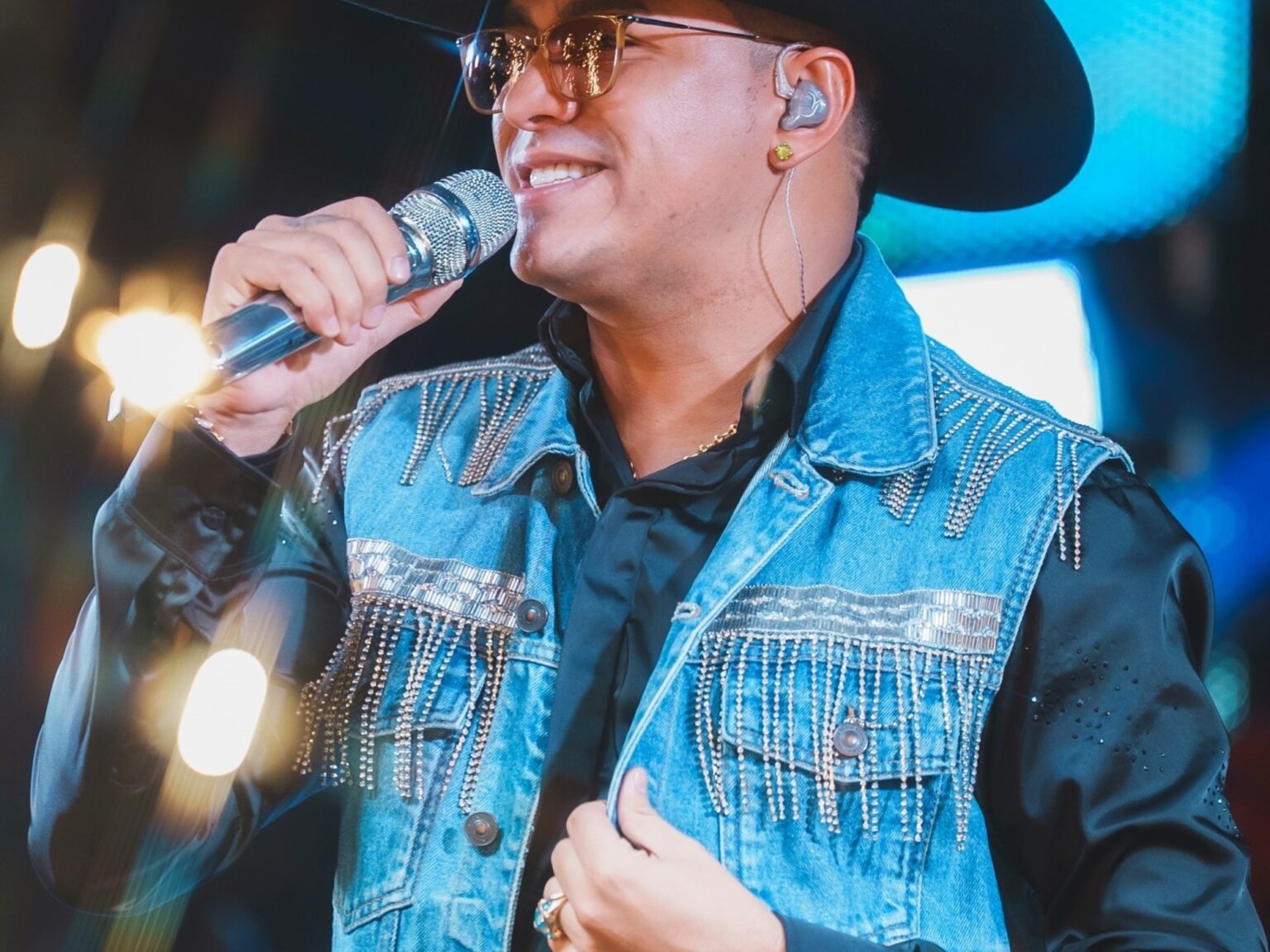 Conmoción por la muerte de Yeison Jiménez: el cantante perdió la vida en un accidente aéreo | FM Avenida