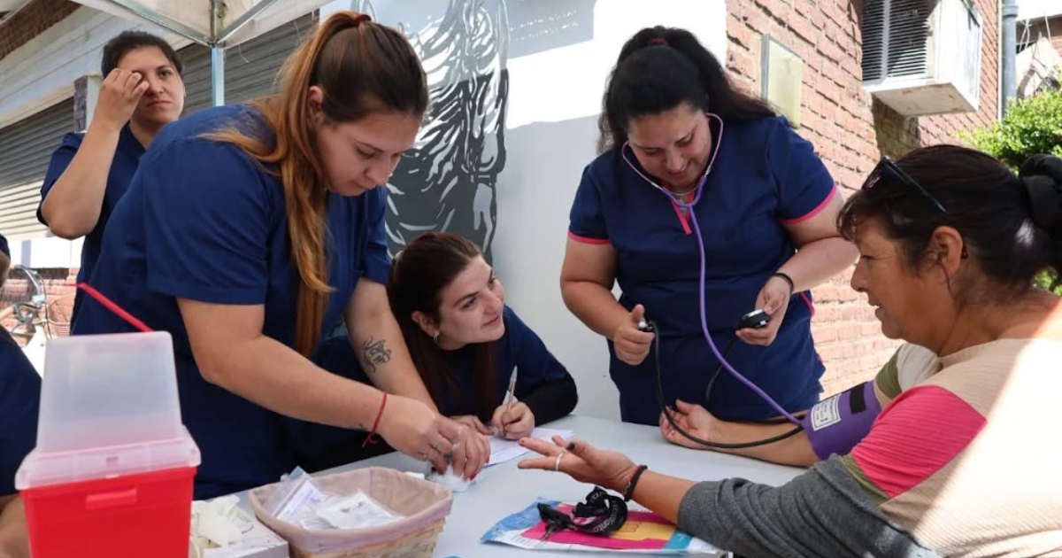 Controles sanitarios y vacunación de calendario, el viernes en la Plaza Belgrano | FM Avenida