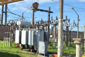 Corte de luz y baja tensión en múltiples zonas por cables cortados de media tensión | FM Avenida