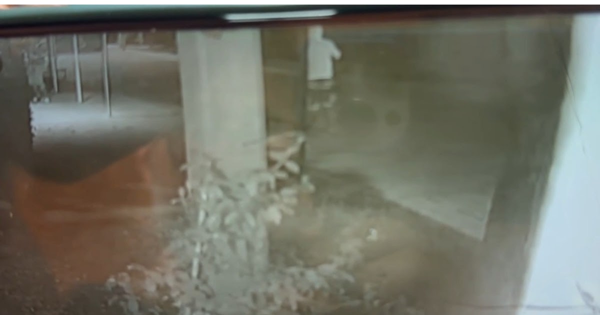 Delincuentes roban dos motocicletas y abandonan una en la huida | FM Avenida