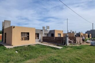 Después de 27 años de frustraciones, Ángela mostró los cimientos de la esperanza | FM Avenida