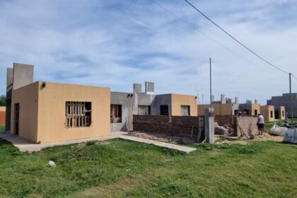 Después de 27 años de frustraciones, Ángela mostró los cimientos de la esperanza | FM Avenida