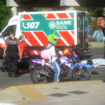 Dos muertos en Palermo: un motociclista y su acompañante cayeron al piso y fueron atropellados por un colectivo | FM Avenida