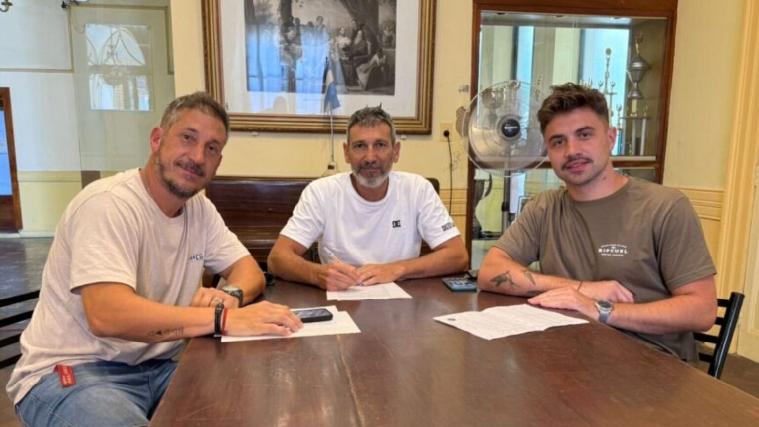 El Centro de Comercio firmó el primer convenio de articulación con un prestador turístico: La Rueda Beach | FM Avenida