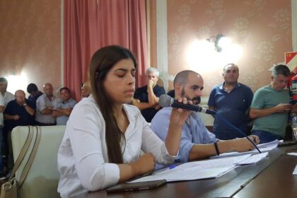 Impulsan un proyecto para eximir del 50% de tasas municipales a nuevos comercios | FM Avenida