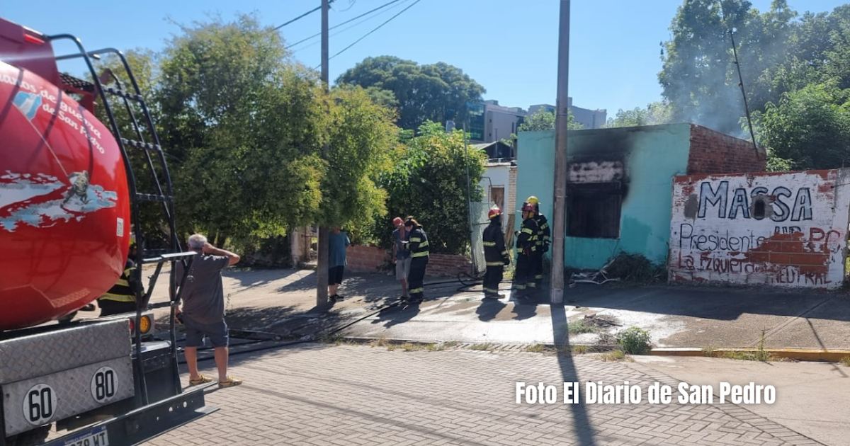 Incendio provocó importantes daños en una vivienda de Avenida 11 de Septiembre | FM Avenida