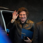 Javier Milei y sus medidas, EN VIVO: el Presidente va al Festival de Jesús María antes de su viaje a Paraguay | FM Avenida