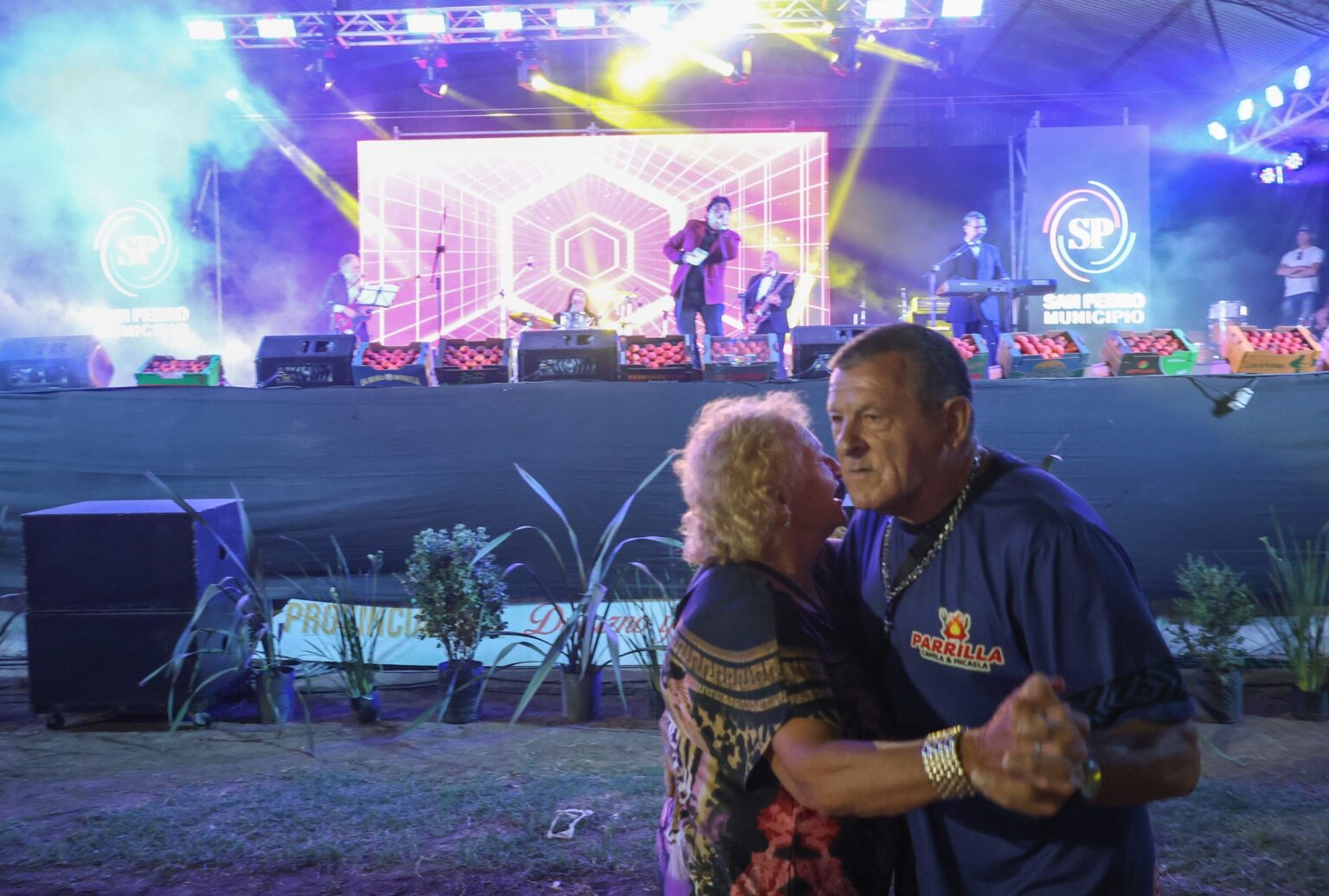 La Fiesta del Durazno será el 7 de febrero en Gobernador Castro | FM Avenida