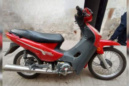 La policía recuperó una moto robada de una vivienda | FM Avenida
