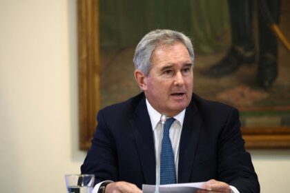 Otro reto del canciller Pablo Quirno: ahora le reclamó al embajador argentino en Suiza por tener su página web desactualizada y "totalmente politizada" | FM Avenida