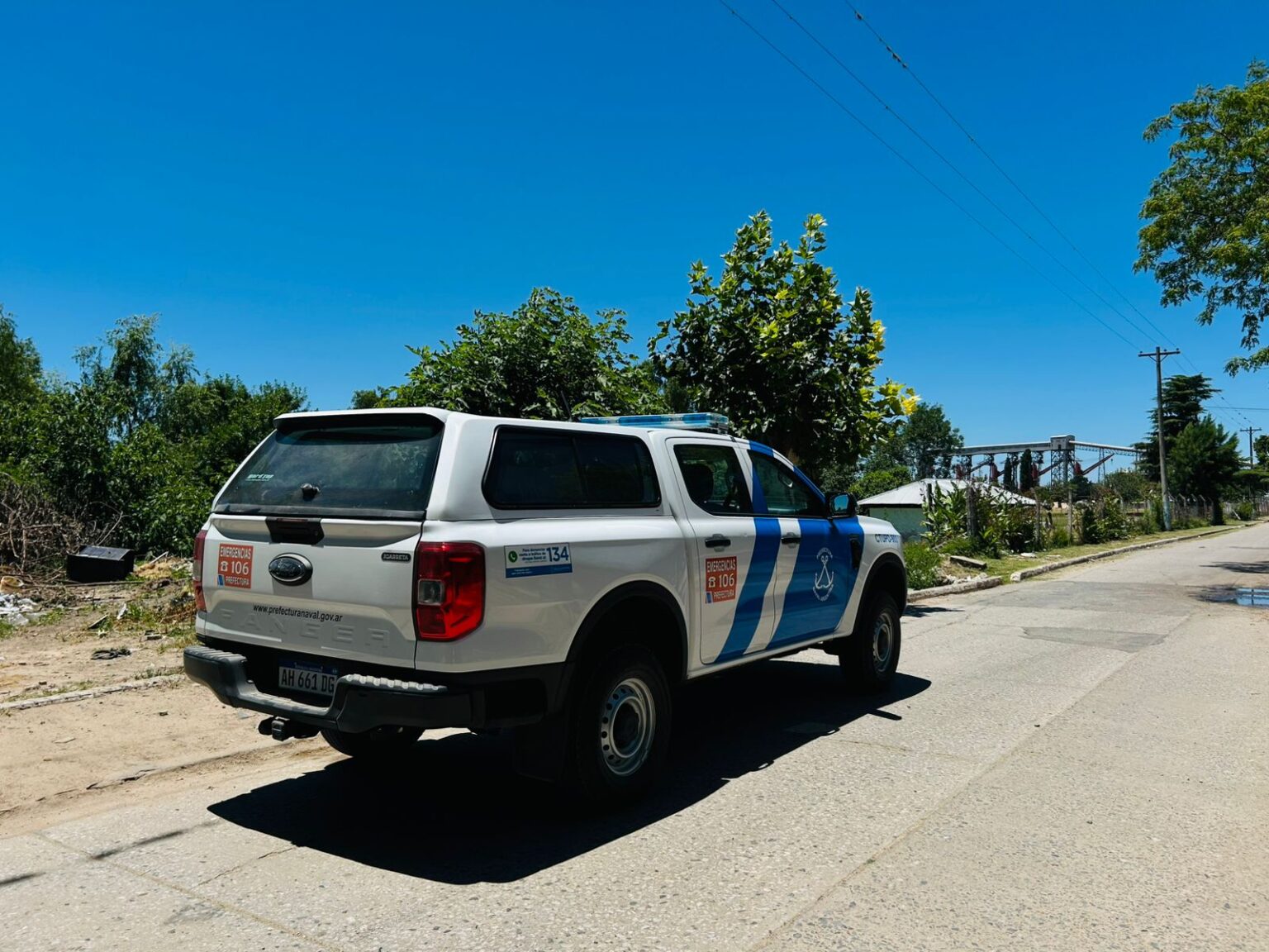 Prefectura busca a un hombre que se arrojó al riacho en la zona del Paseo Público II | FM Avenida