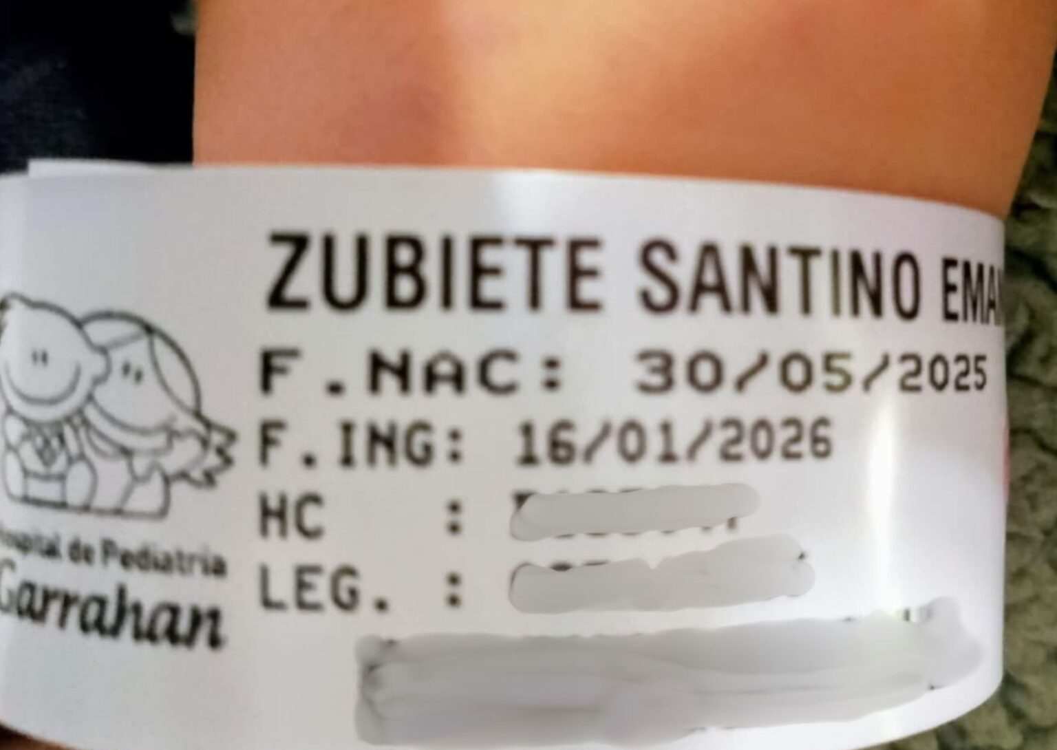 Santino tiene donante de hígado y aguarda el trasplante: la familia necesita colaboración para acompañarlo | FM Avenida