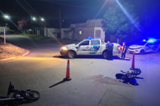 Tres heridos, entre ellos una niña de tres años, tras un choque de motocicletas | FM Avenida