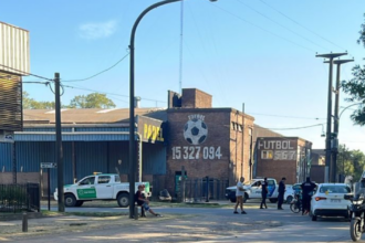 Un motociclista hospitalizado tras chocar con un auto | FM Avenida