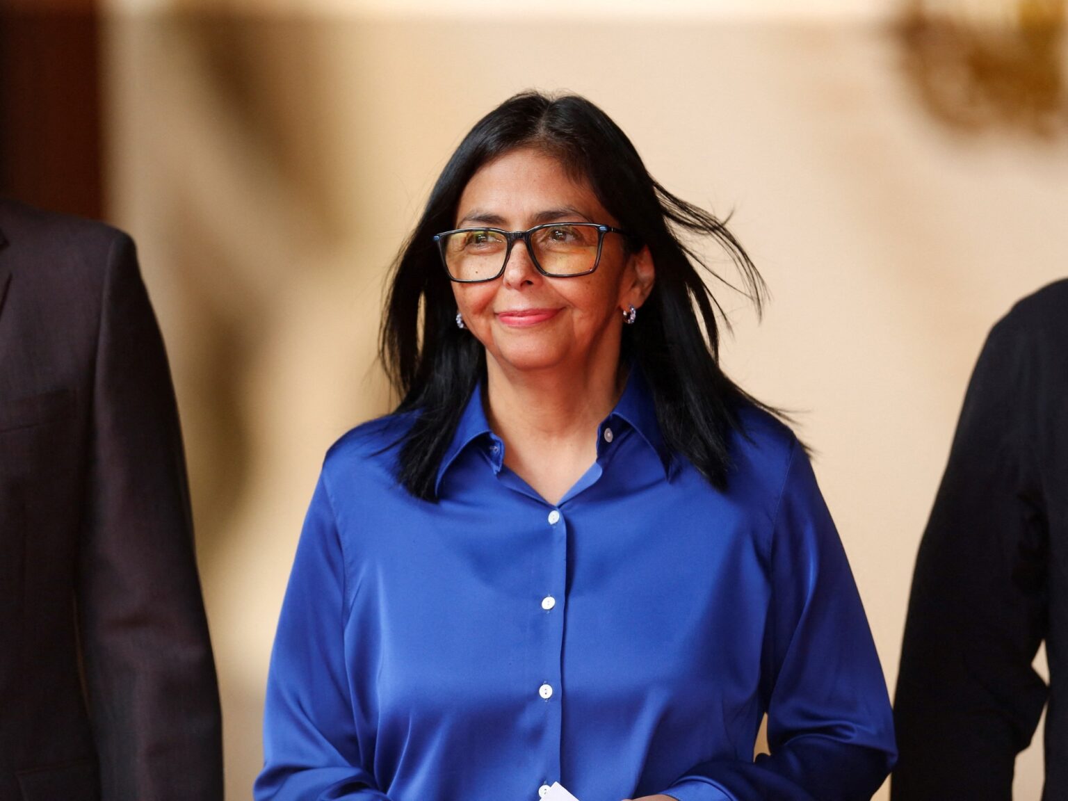 Venezuela "se abre a un nuevo momento político", afirma la presidenta interina Delcy Rodríguez | FM Avenida