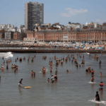 Verano 2026: el turismo nacional se expande con un "nuevo comportamiento" de los viajeros | FM Avenida