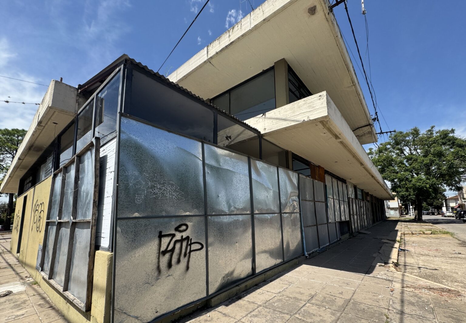 ¿Qué falta arruinar en San Pedro?: la opinión de los sampedrinos, que reclaman por el abandono de la ciudad | FM Avenida