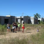 A dos semanas de la usurpación de las 25 viviendas en Río Tala: "Acá no vino nadie" | FM Avenida