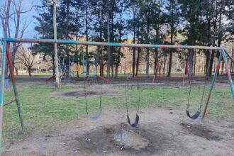 “Abandono total”: plazas deterioradas, calles rotas y el enojo de los sampedrinos | FM Avenida