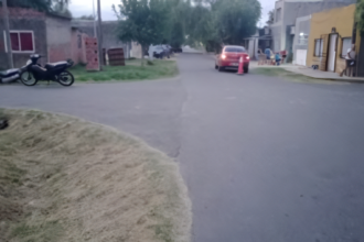 Accidente entre un auto y una moto: una joven fue hospitalizada | FM Avenida