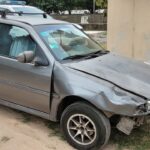 Alcoholizado y tras una larga noche de festejo,chocó dos autos estacionados | FM Avenida