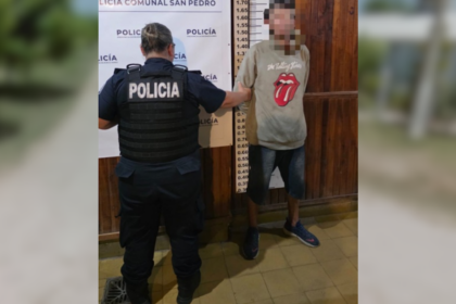 Atraparon a un hombre que escapaba tras robar una chapa de una vivienda | FM Avenida