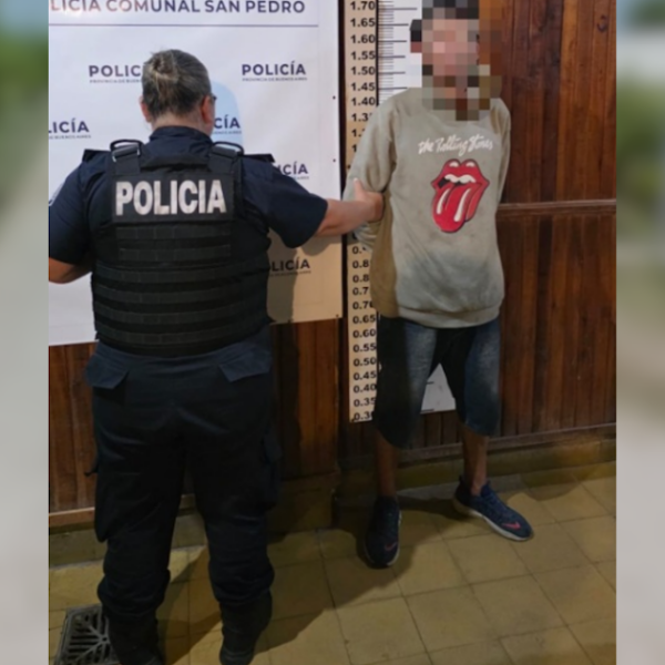 Atraparon a un hombre que escapaba tras robar una chapa de una vivienda | FM Avenida