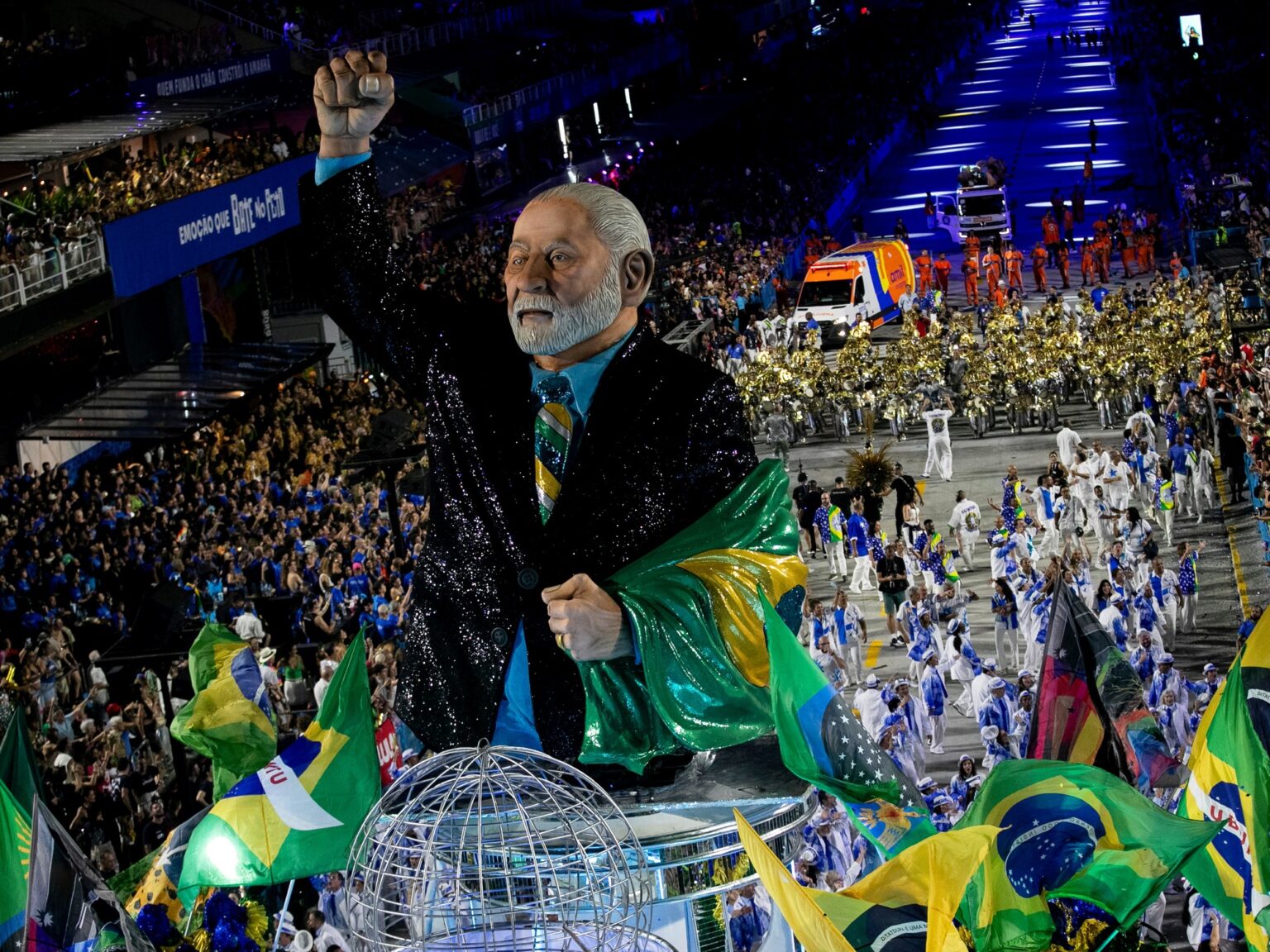Carnaval de Río: un homenaje a Lula Da Silva encendió la polémica en Brasil a meses de las elecciones | FM Avenida