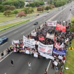 Cierre de Fate en San Fernando: corte y tensión en Panamericana con enfrentamiento entre trabajadores y Gendarmería | FM Avenida