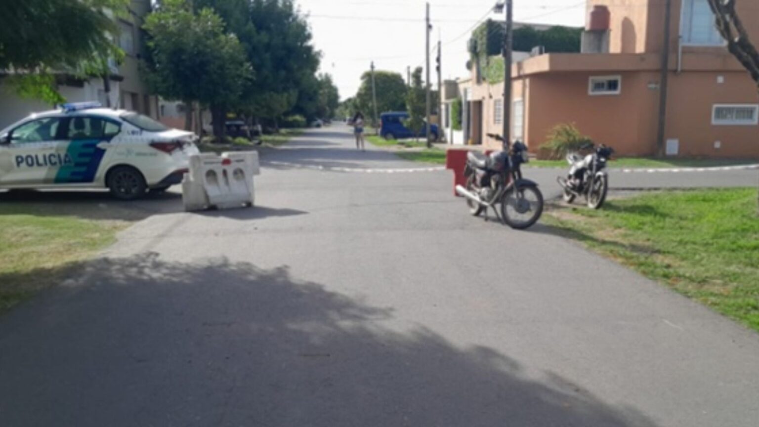 Colisión entre dos motos en Martín Fierro e Ituzaingó: un herido leve | FM Avenida