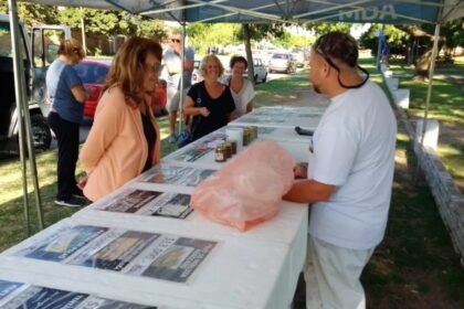 Con descuentos de Cuenta DNI, Mercados Bonaerenses y camión de pescados en Plaza Constitución | FM Avenida