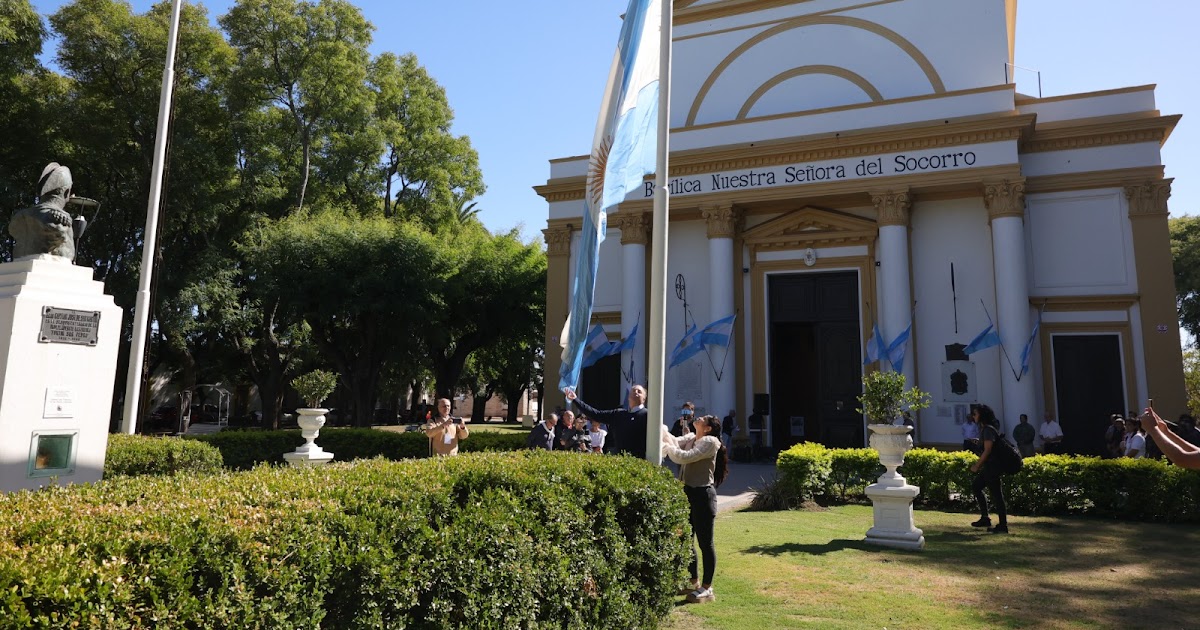 Conmemoraron el natalicio del General San Martín con un acto en la Plaza Constitución | FM Avenida