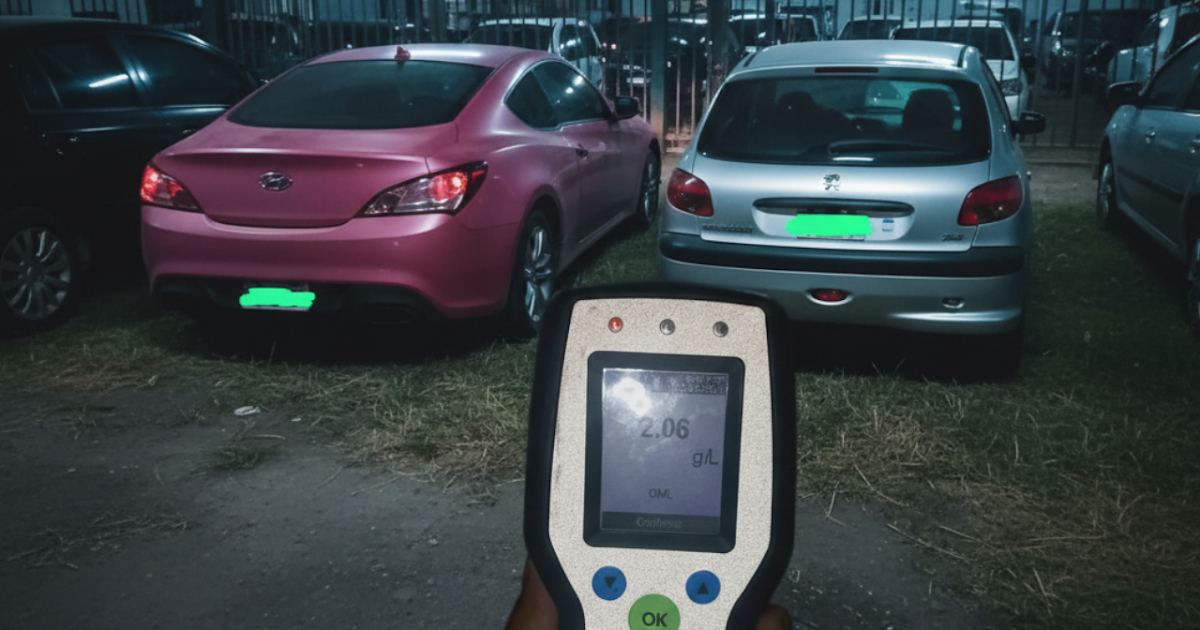 Controles de alcoholemia: dos autos retenidos y un conductor con 2,06 gramos de alcohol por litro de sangre | FM Avenida