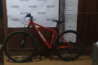 Dos jóvenes aprehendidos tras el robo violento de una bicicleta | FM Avenida