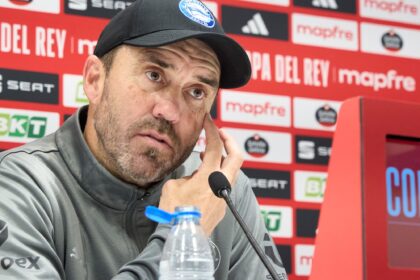 El Chacho Coudet habló de los rumores que lo vinculan con River: "Tengo cuatro hijos y juro por ellos que nadie me llamó" | FM Avenida