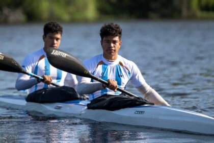 Gonzalo y Lorenzo Sosa Velásquez en la concentración nacional de canotaje juvenil | FM Avenida