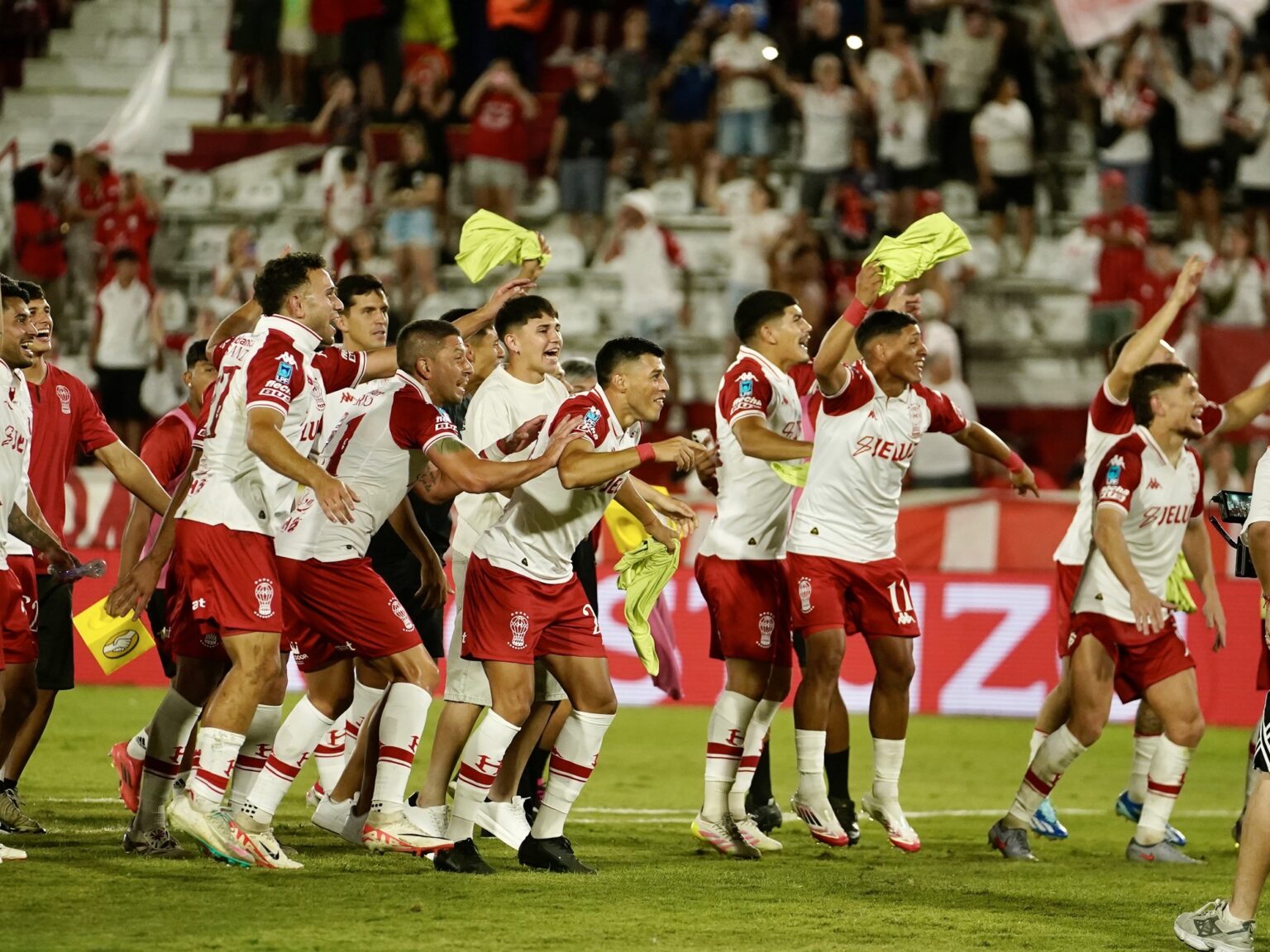 Huracán armó una fiesta en el Ducó: Caicedo aprovechó la única clara del partido para celebrar en el clásico ante San Lorenzo | FM Avenida