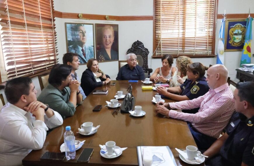 Inseguridad: reunión entre autoridades municipales, judiciales y policiales por la prevención del delito | FM Avenida