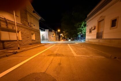 “Insólito sería que hicieran las cosas bien”: ironías y burlas por el cajón para motos pintado en contramano | FM Avenida