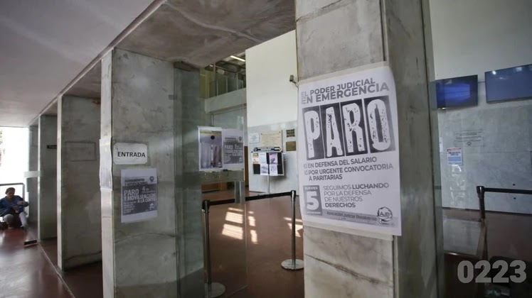 Judiciales también realizarán una medida de fuerza este lunes en reclamo de mejoras salariales | FM Avenida