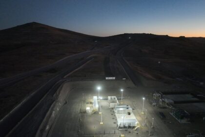 La mayor minera de oro del mundo invertirá US$ 800 millones en Santa Cruz | FM Avenida